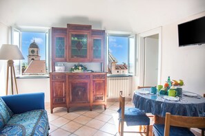 Family Apartment, Multiple Bedrooms (Casa Felice) | Dining - Casa Felice (Sanremo)
