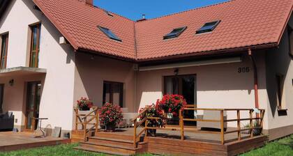 1bed Apartment - Sleeps 4 - Terrace, Pets, Parking