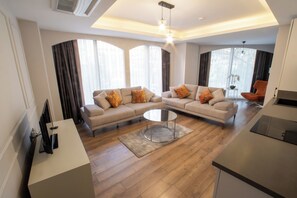 Superior Suite | Living area - Deluxe My Way (Izmir)
