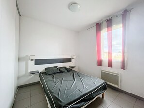 2 室のベッドルーム