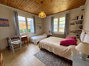 2 habitaciones, escritorio y wifi gratis 