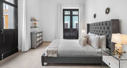 Gardenia Flat | Embrace the Heart of Old San Juan!