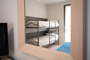 Club Apartment, Garden View - Appartamento Stefano (Polpenazze del Garda)