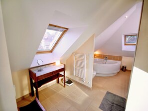 Hårtørrer, håndklæder