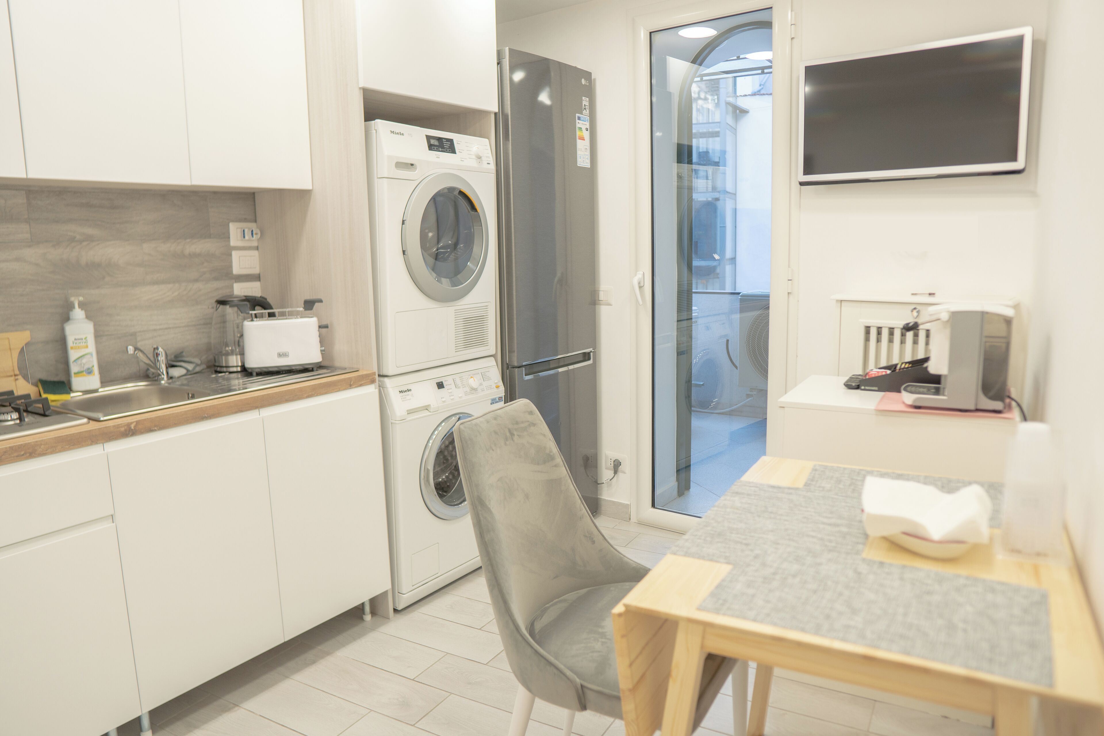 Comfort Apartment, No Windows | Private kitchen | Full-sized fridge, microwave, oven, stovetop