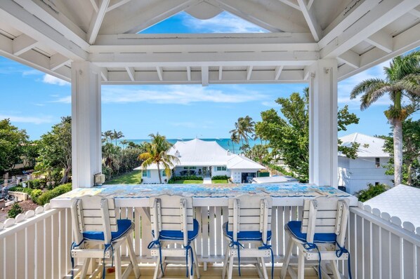 Property grounds - Olde Naples - William Raveis Rentals (Naples)