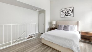 1 camera, una scrivania, ferro/asse da stiro, Wi-Fi