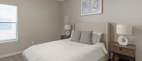 1 bedroom, desk, iron/ironing board, WiFi