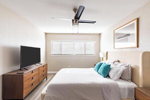 2 habitaciones, escritorio, tabla de planchar con plancha y wifi 