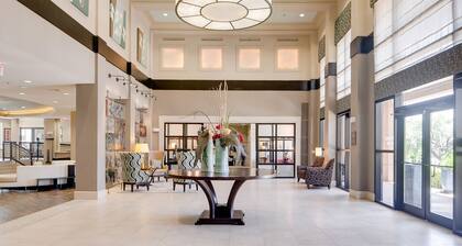 Landing | Stunning 2BD, Clubhouse, Gym