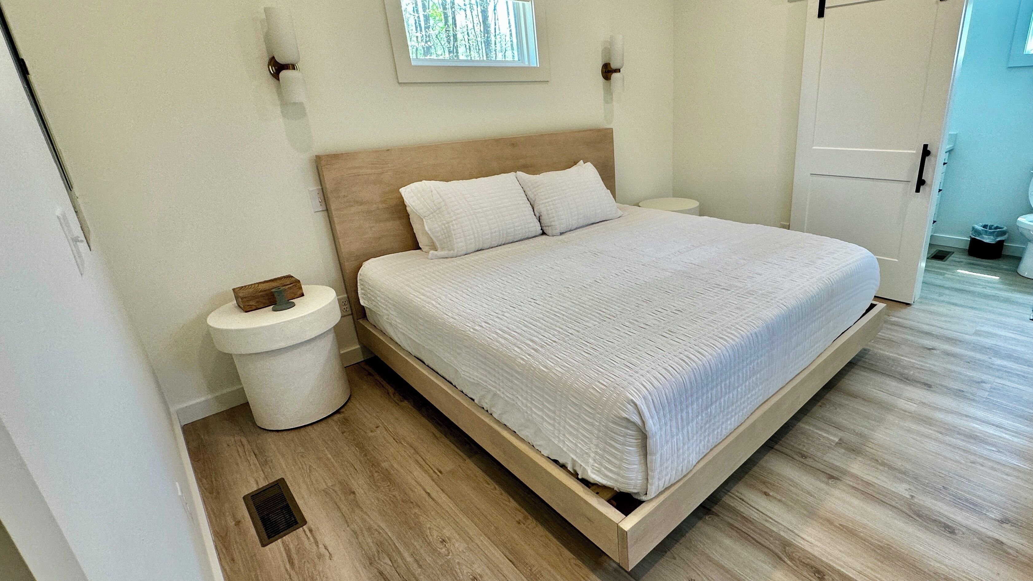 2 bedrooms, WiFi, bed sheets