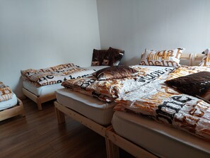 1 bedroom, iron/ironing board, free WiFi, bed sheets