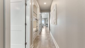 1 habitación, tabla de planchar con plancha y wifi gratis