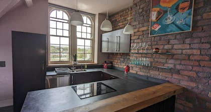 Spacious Penthouse Apartment in Merthyr Tydfil