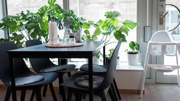 Dagelijks continentaal ontbijt inbegrepen