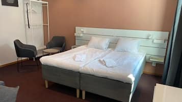 Standard Double Room | Soundproofing, free WiFi, bed sheets