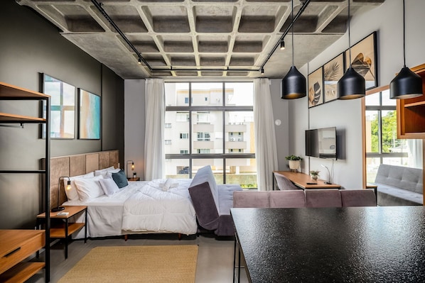 Eenvoudige studio | 1 slaapkamer, een strijkplank/strijkijzer, gratis wifi