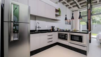 Basic Apartment | Private kitchen