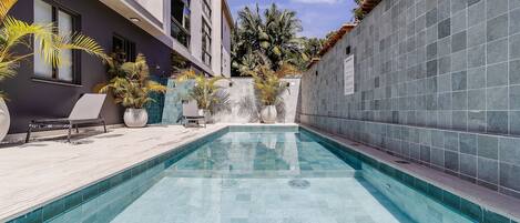 Departamento básico | Alberca | Alberca al aire libre