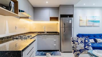 Appartement | Cuisine privée | Réfrigérateur, cafetière/bouilloire, blender