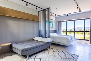 Tabla de planchar con plancha y wifi gratis 