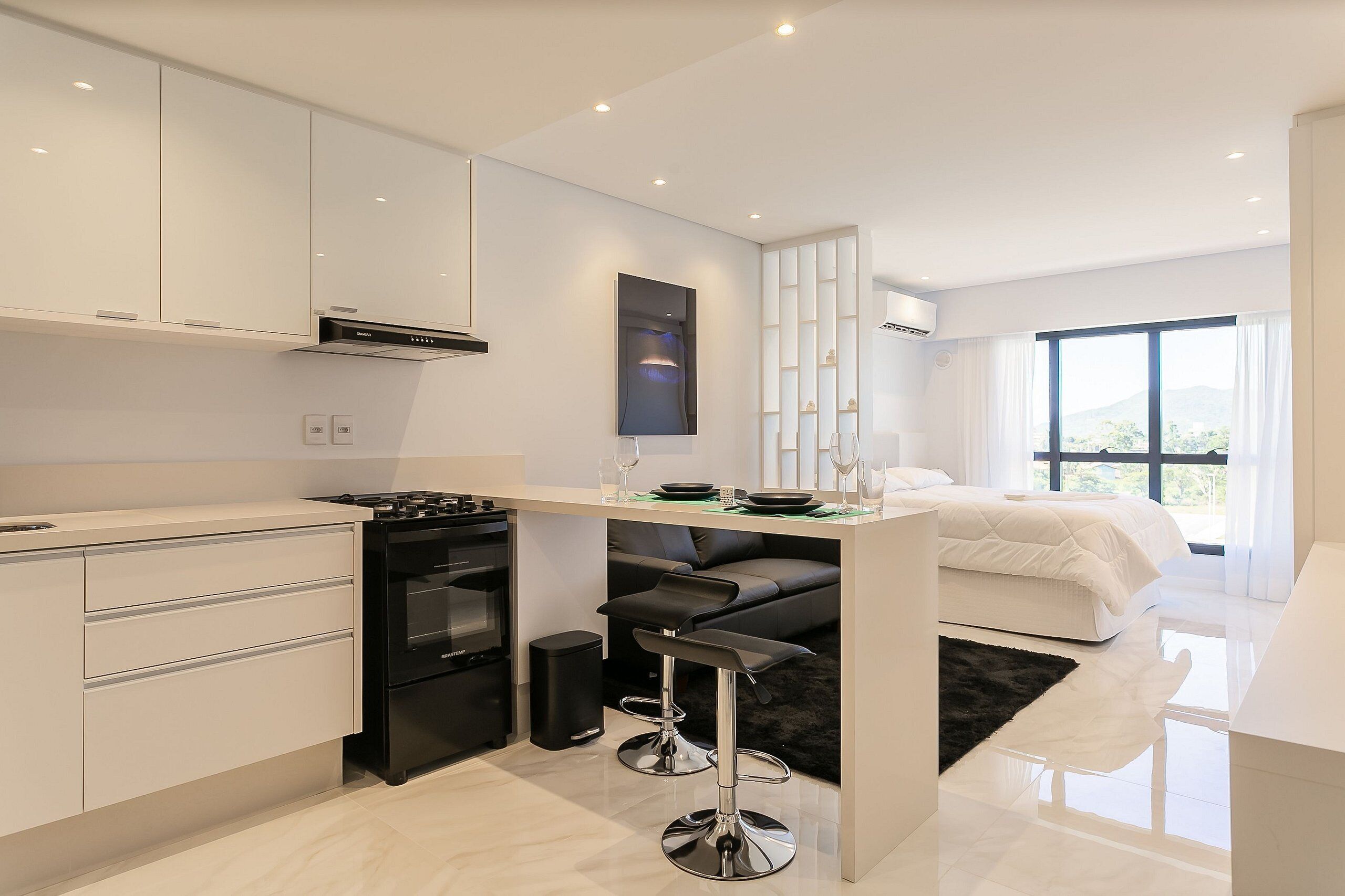 Studio | Silitysrauta/-lauta, ilmainen Wi-Fi