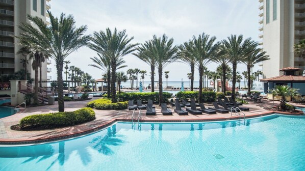 Piscine couverte, piscine chauffée