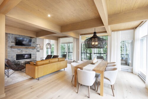 Chalet Mid-Century | Lakeside Joseph | Le Charlo