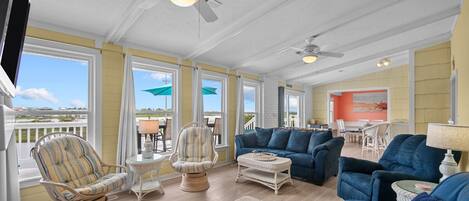 スマートテレビ、テーブルサッカー台