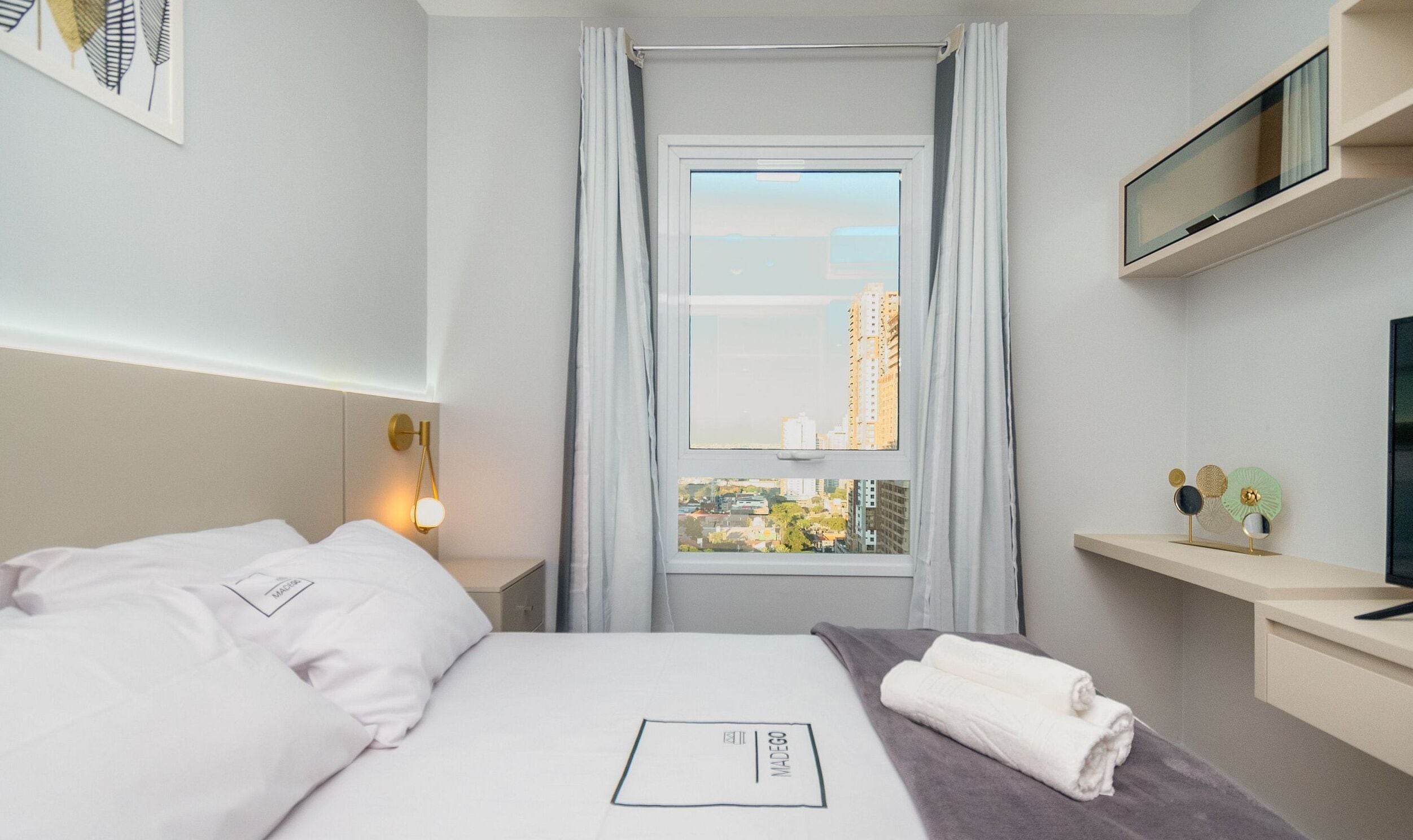 Eenvoudig appartement | Een strijkplank/strijkijzer, gratis wifi, beddengoed