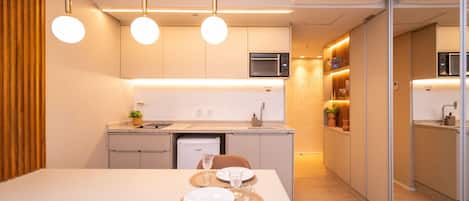 Basic Studio | Dining