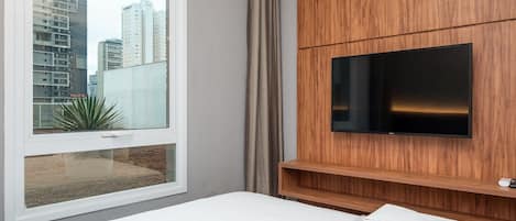 Eenvoudig appartement | Een strijkplank/strijkijzer, gratis wifi, beddengoed