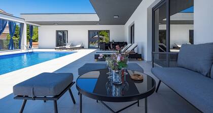 Pool House Fancy