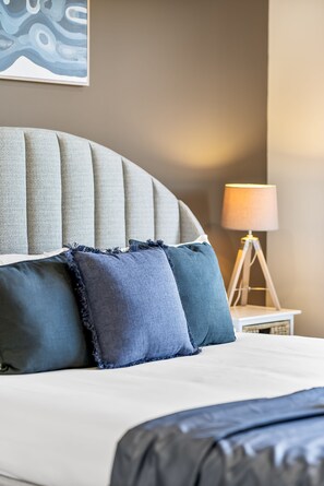 5 slaapkamers, een strijkplank/strijkijzer, wifi, beddengoed