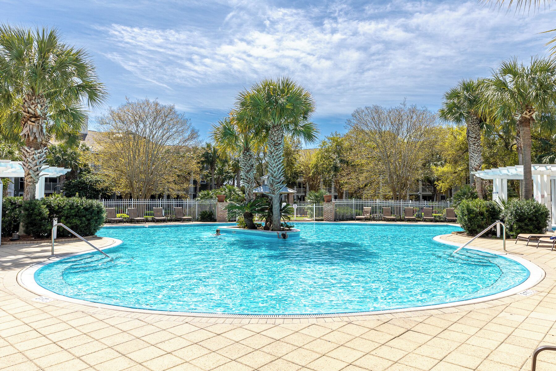 Beheizter Pool