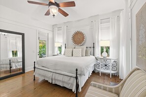 4 Schlafzimmer, Bügeleisen/Bügelbrett, kostenloses WLAN, Bettwäsche