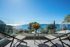 Terrace/patio - Superbe Villa Classée vue Mer et Piscine. Idéal Pour Famille! (Le Lavandou)