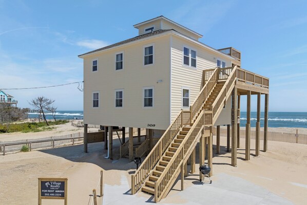 Exterior - Everlasting Moon: Oceanfront | Remodeled | Pets OK (Rodanthe)