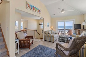 TV - Everlasting Moon: Oceanfront | Remodeled | Pets OK (Rodanthe)