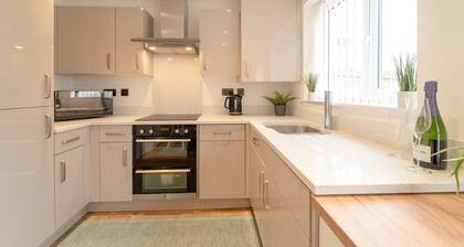 Stylish new build home central Colne