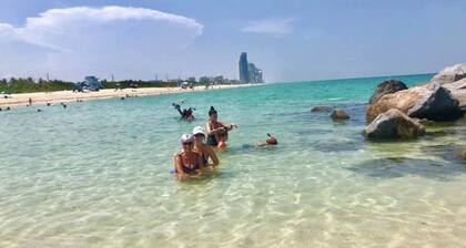 Luxe Tropical Paradise, Superhost,Post-Op ,Solo& Couples Escape in Miami