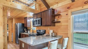 Dishwasher - Grassy Cove- Cozy Smoky Mtn Cottage w/Hot Tub (Sevierville)