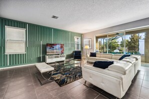 Fernseher, Videospiele, Arbeitsbereiche