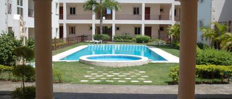 公寓 | 游泳池 | 室外游泳池