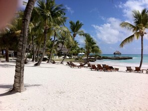 Beach - Lovely 2-bed Apartment in Punta Cana (Punta Cana)