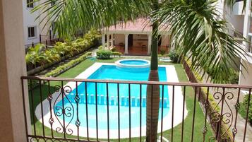 Apartemen | Kolam renang | Kolam renang outdoor