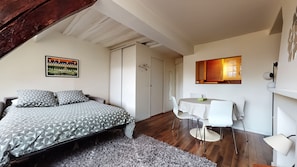 1 bedroom, iron/ironing board, WiFi, bed sheets