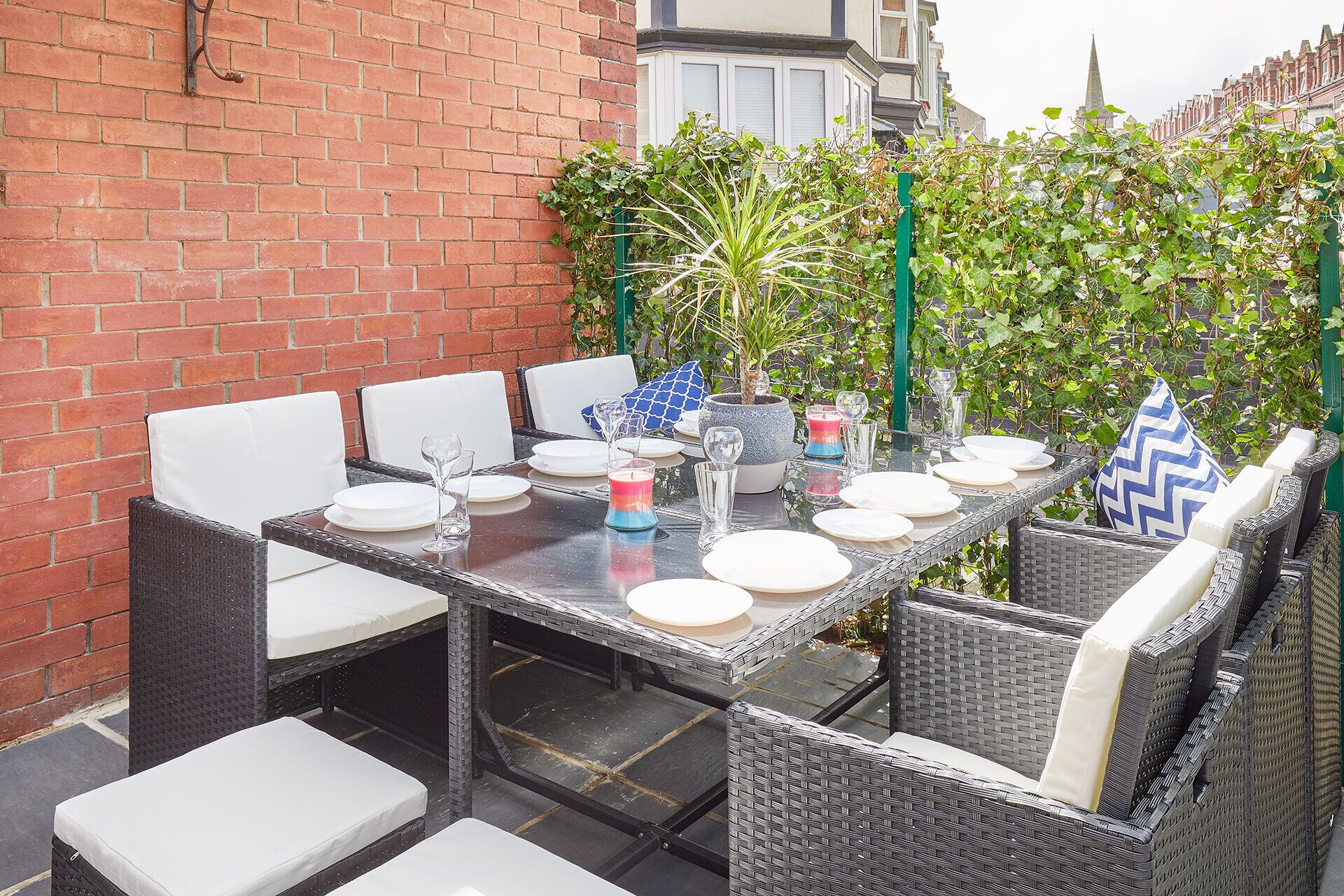 屋外ダイニングエリア