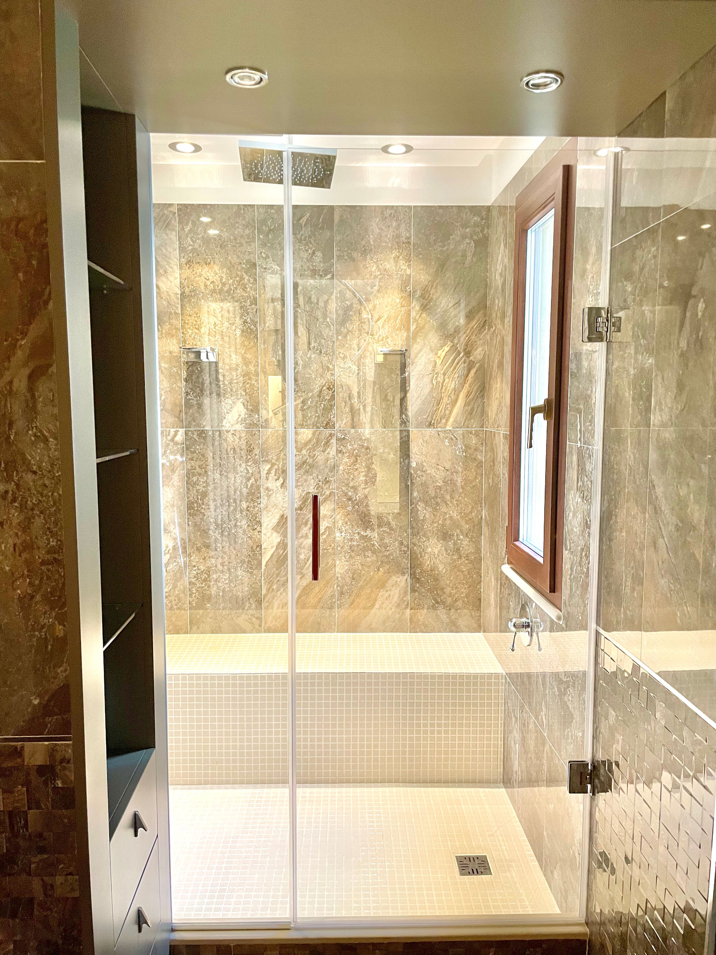 Suite Arancio, Vista Citta | Bathroom | Shower, hydromassage showerhead, free toiletries, hair dryer