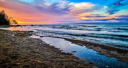 Happy Valley Spacious Family Townhome.Dog Friendly.Minutes to Blue Mountain